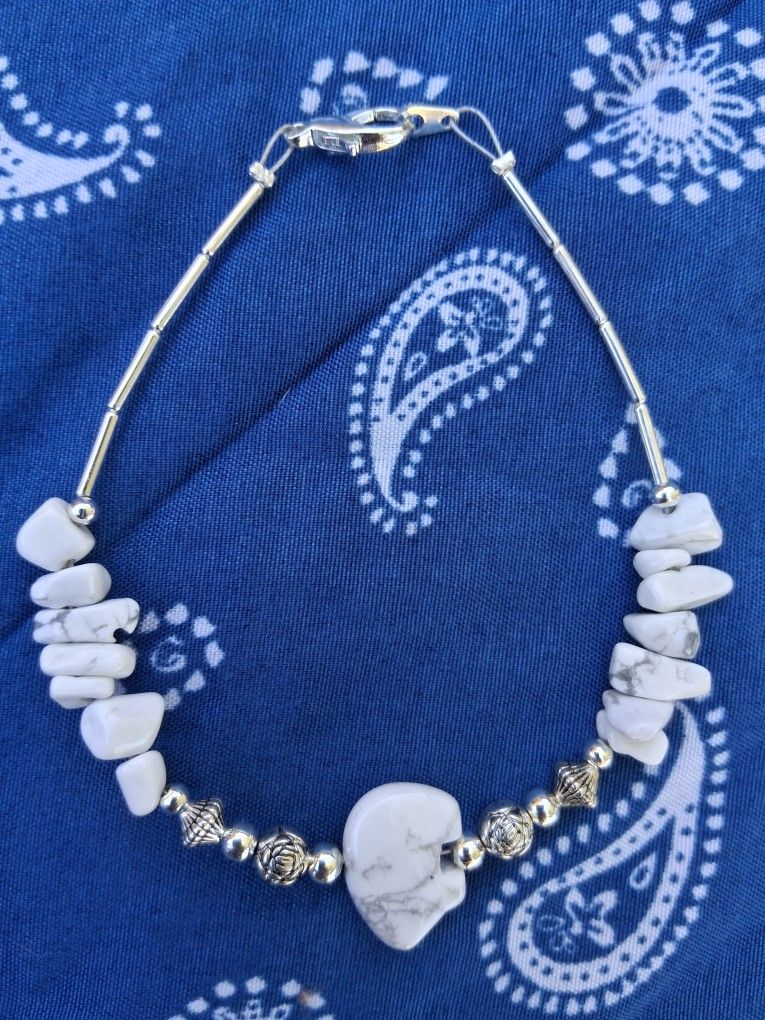 Men's Bracelet With Howlite