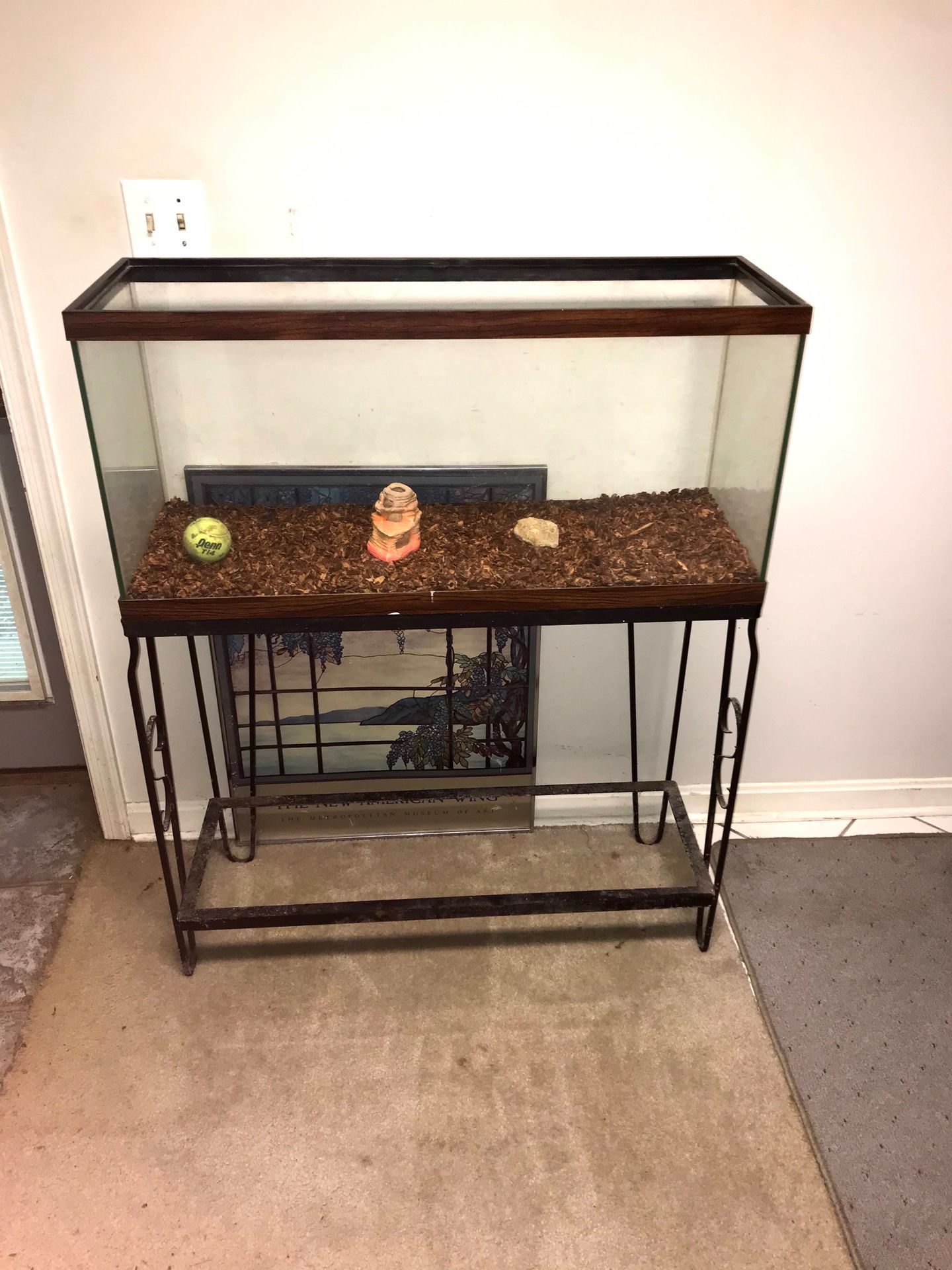 Fish/Animal Tank With Stand