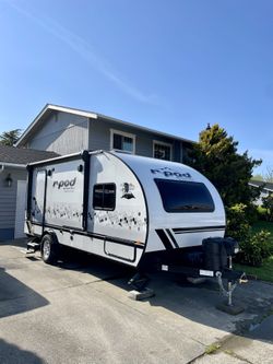 2022 R-Pod 196 Camper