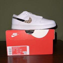 Nike Women Primal Dunk  Size 8.5W  