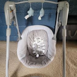 Graco Compact Baby Swing