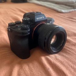Sony A7IV - With 3 lenses 