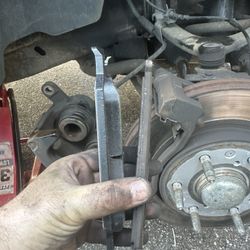 MOBILE MECHANIC BRAKES AND MORE