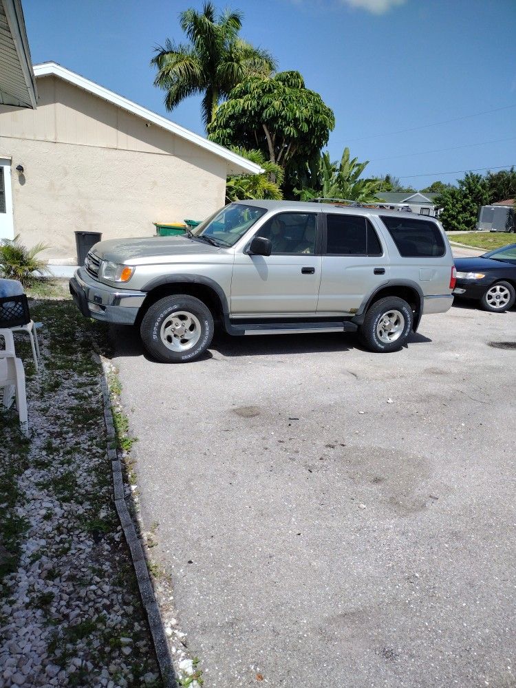 1999 Toyota 4Runner for Sale in Naples, FL - OfferUp