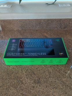 Razer Huntsman V2 Tenkeyless Gaming Keyboard (New)