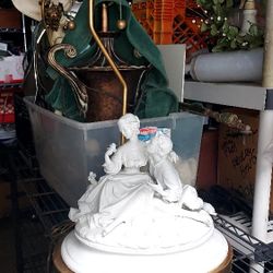 Porcelain Lamp no chips