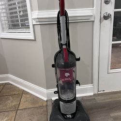 Dirt Devil Endura Lite Upright Vacuum