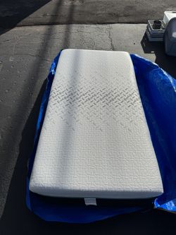 Nectar Premier Hybrid with NectarCool Technology, Twin, Like New