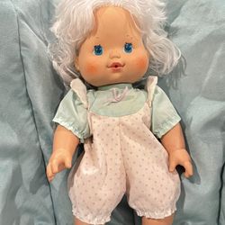 Strawberry shortcake Baby Angel cake blowkiss dol Vintage 1983 Spots on the skin due to time  Details in photos