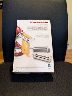 KitchenAid 3 piece pasta roller & cutter set - never used