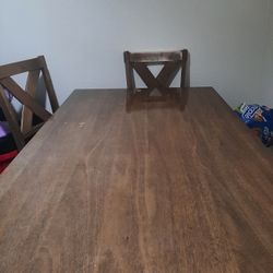 Dining Room Table 4 Chairs