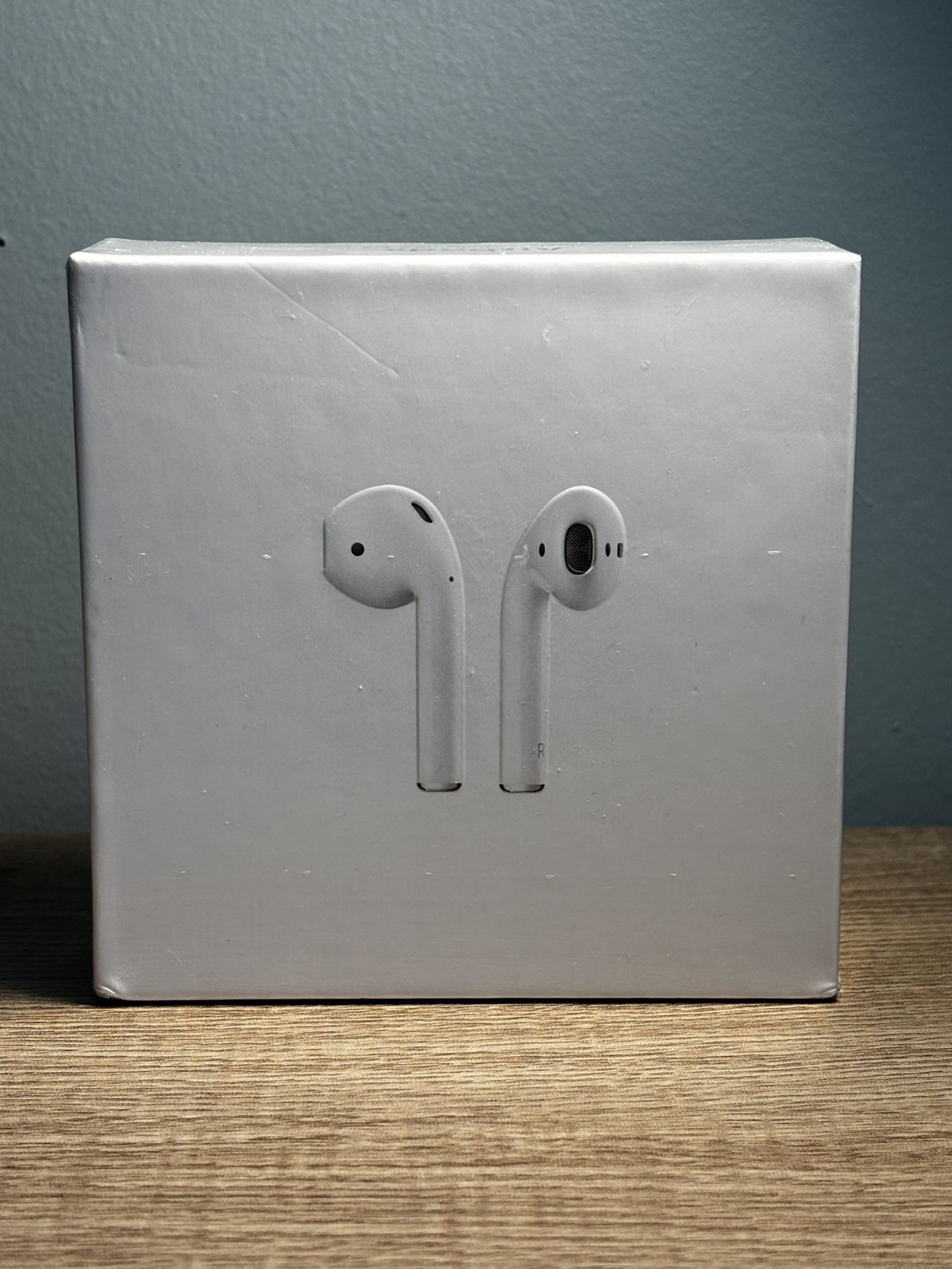 AirPods wireless Charging Case
