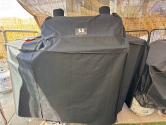 Pellet smoker