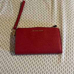 Michael Kors Zipper Wallet 