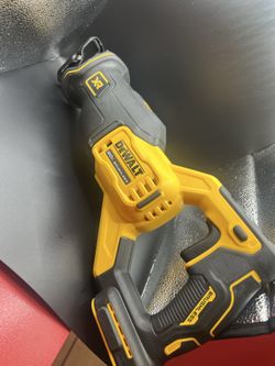 Soso xr  DEWALT new