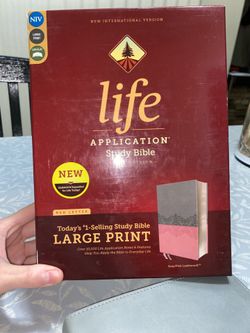 NIV Life Application Study Bible, Third Edition, Large Print, Leather Soft Pink/Gray, Red Letter Edition