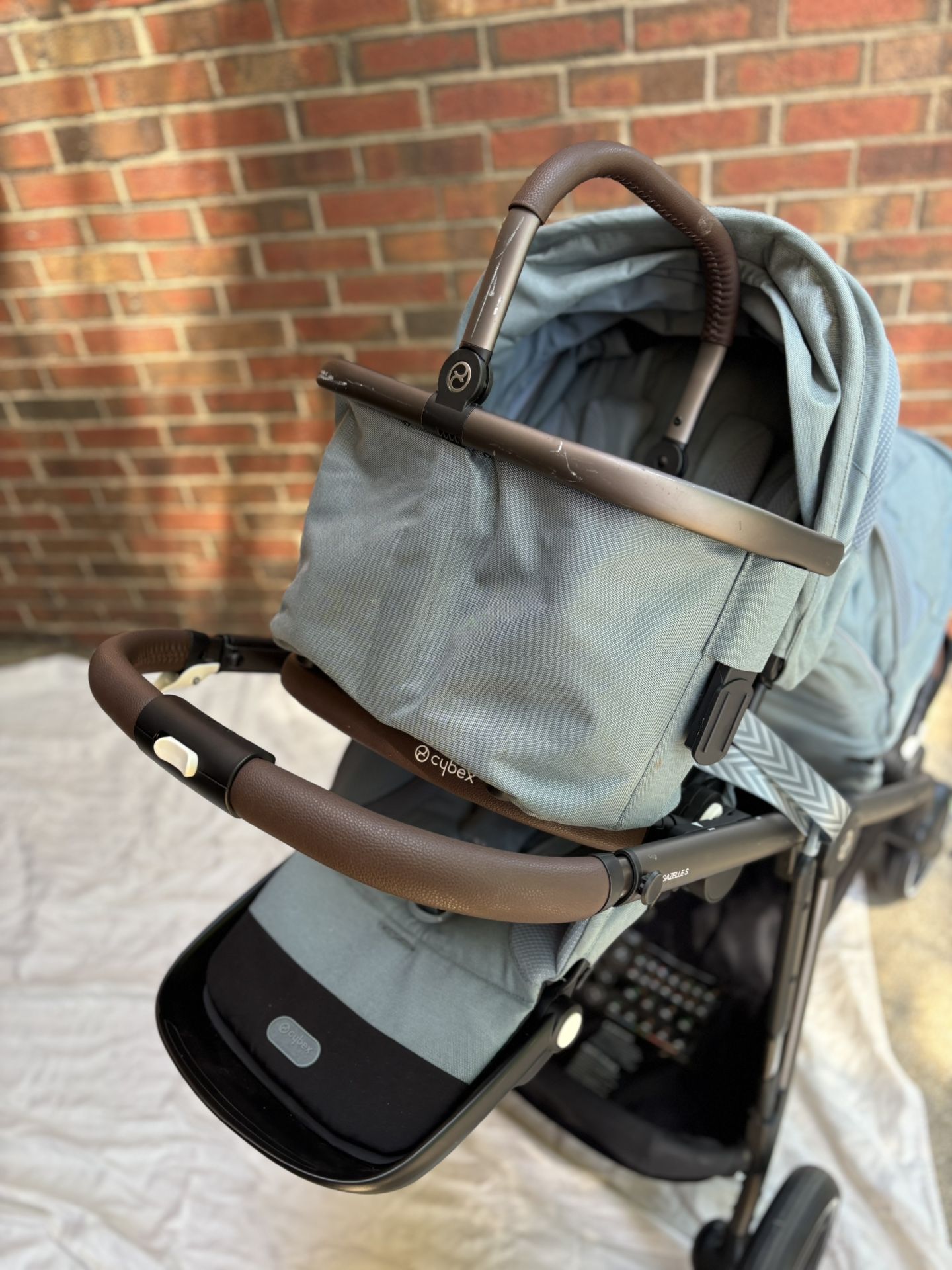 Cubex single/double stroller and car seat