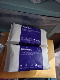 Modess Disposable Face Towels