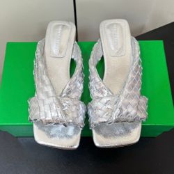 New woven high-heeled slippers