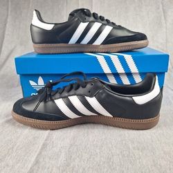 Black Adidas Samba 10.5m