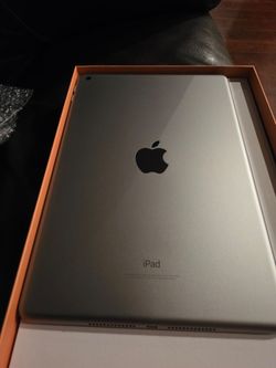 Ipad 7th Gen - 32 GB