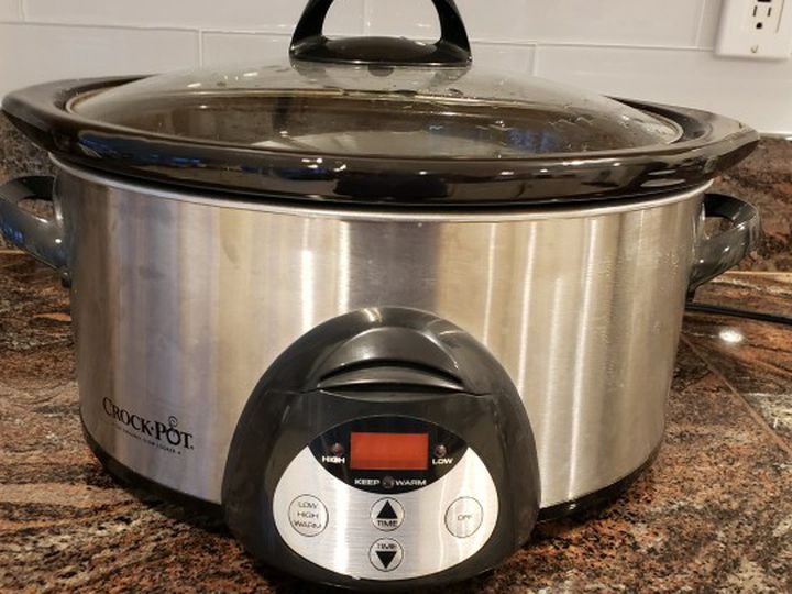 New Crock Pot Slower Cooker 6QT