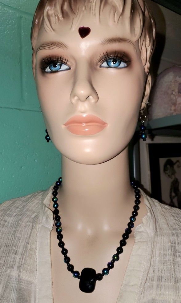 BLACK FUSED GLASS PENDANT EARRING SET