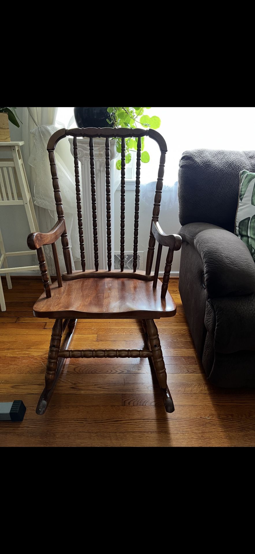 Wooden Rocking Chair