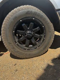 18” rims with tires…5 lugs came off dodge ram 1500