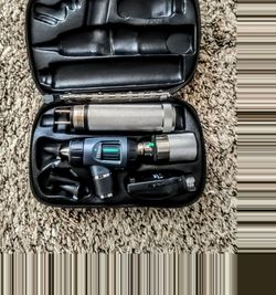 Welch Allyn 3.5V Diagnostic Set with MacroView Otoscope