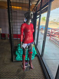 female Mannequins