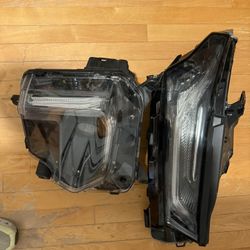 Chevy Traverse Headlamp