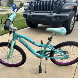 Girl’s Schwinn Bicycle