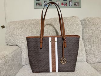 Brand New Michael Kors Purse