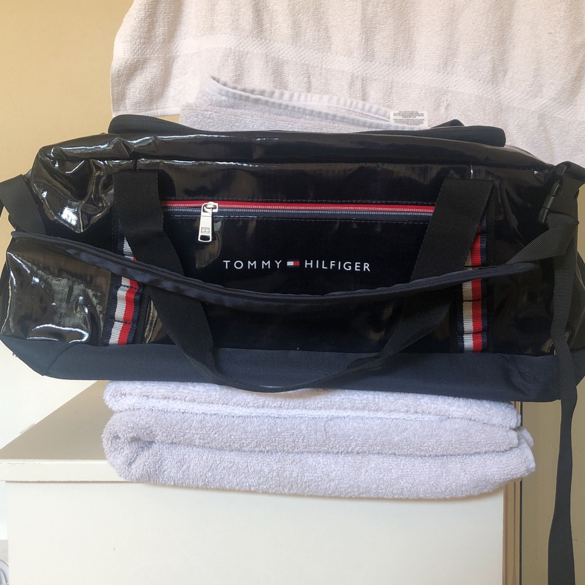 Tommy Hilfiger Gym Duffle Bag Brand New!!!