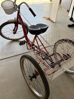 Adult Tricycle Works Great Comfortable Seat One Tire Slow Leak