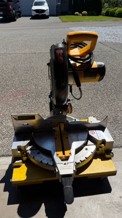 Dewalt DF713 10" miter saw