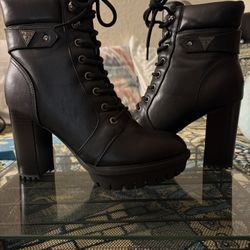 Woman’s Guess Boots