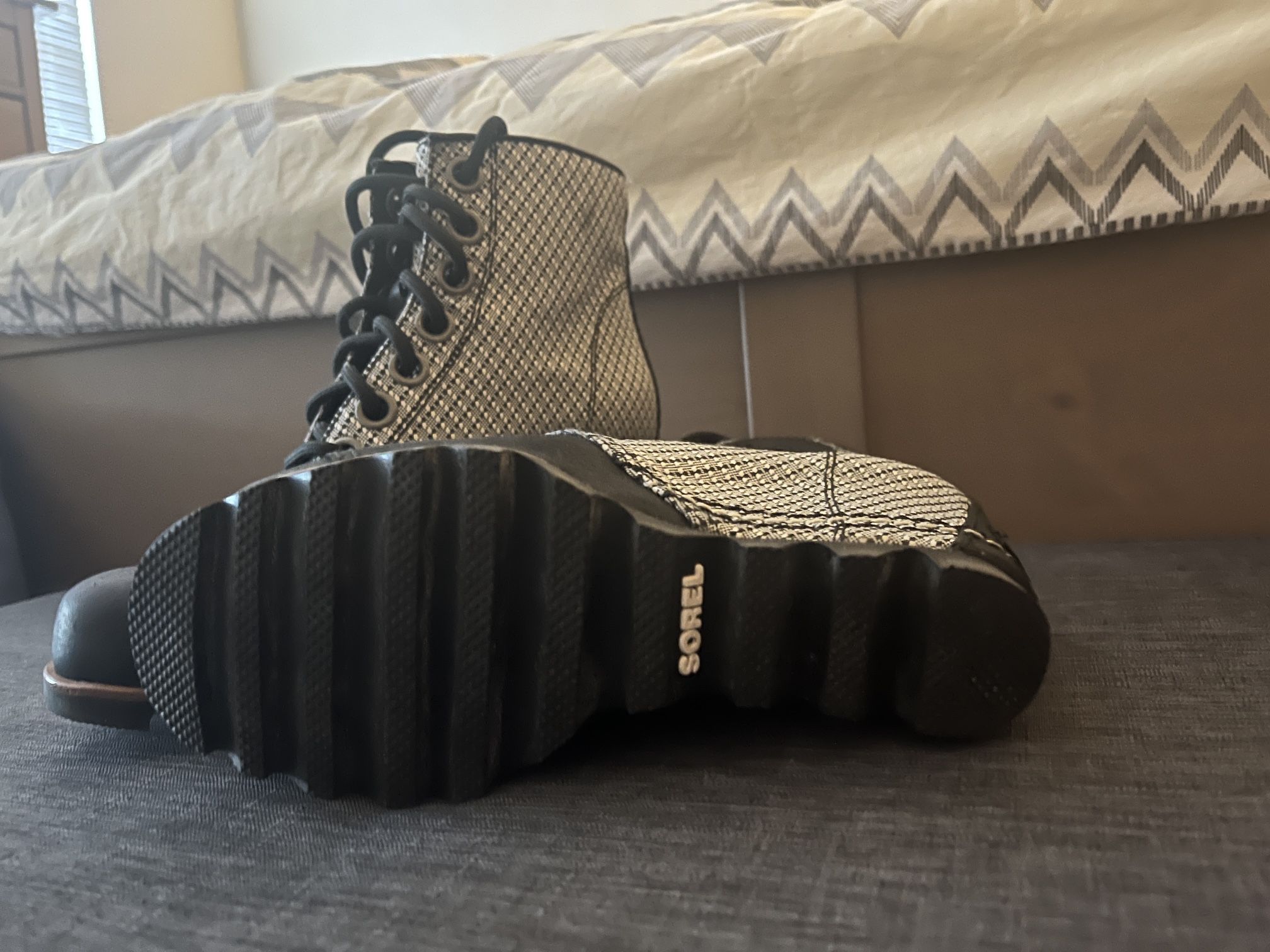 Sorel Wedge Boots 