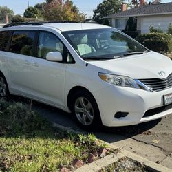 2013 Toyota Sienna