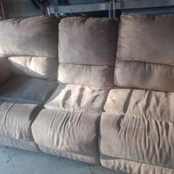 Reclining Couch 