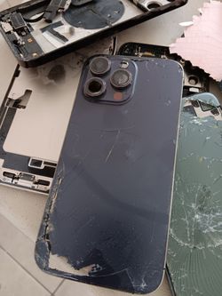 IPhone cracked back glass replacement