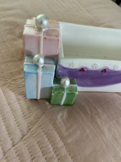 2004 Avon vase use for cookie or anything
