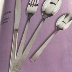 Juego De Cubiertos  16 Piezas De  Tupperwere Nuevos De Acero Inoxidable