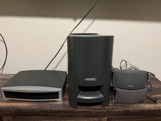 Bose Acoustimass Speaker System with Media Center