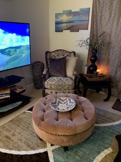 Samsung 65 Inch Smart Screen Tv With Tv Stand