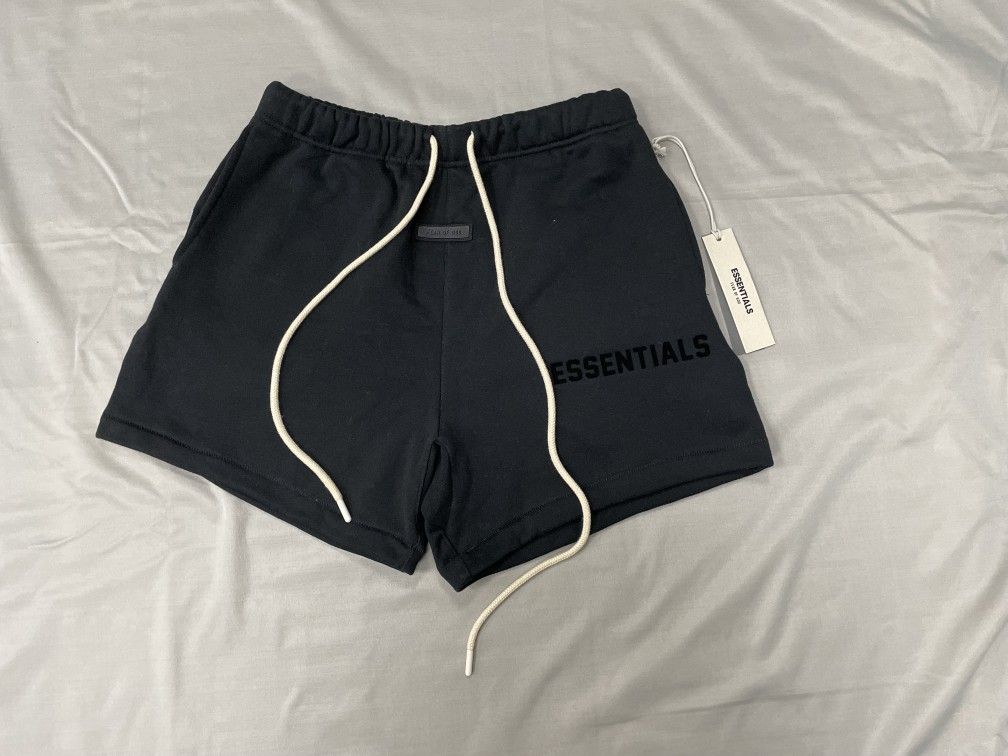 Fear of God EssentialsSweatshort Jet Black' L