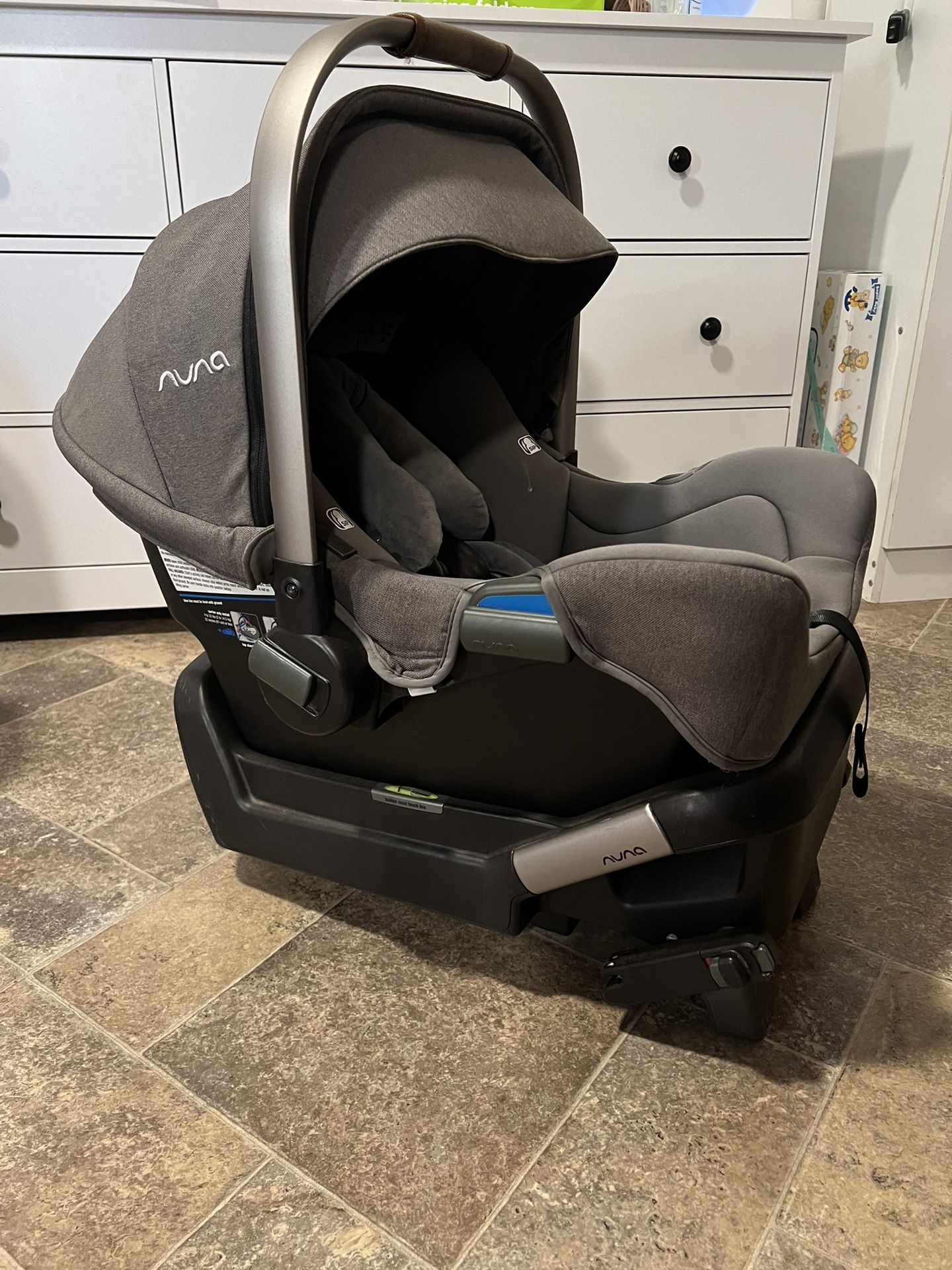 Nuna Baby Car seat 