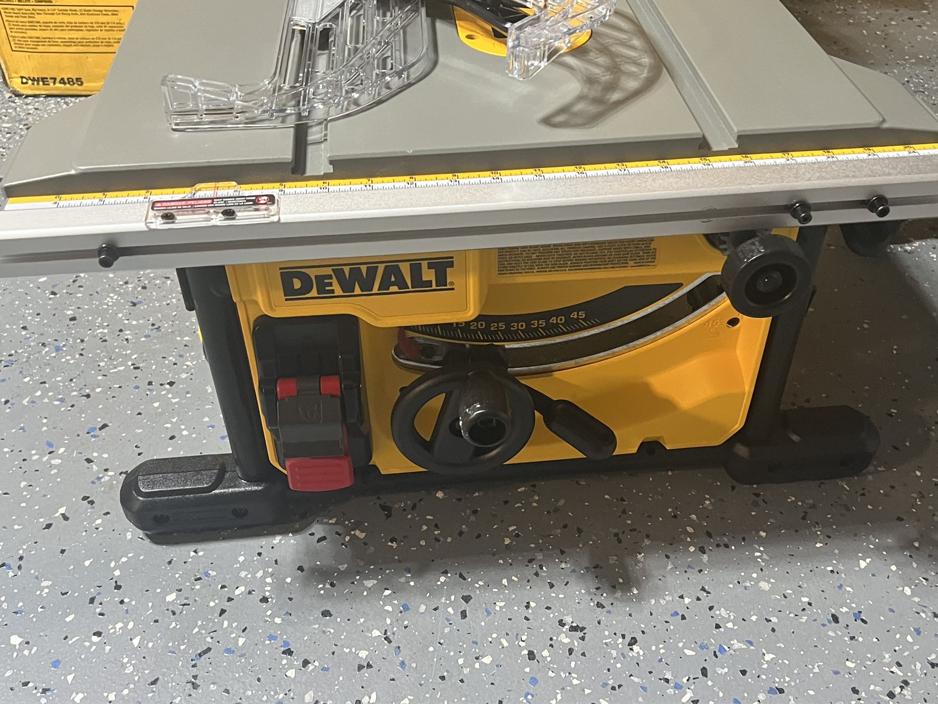 Dewalt Table Saw 8 In