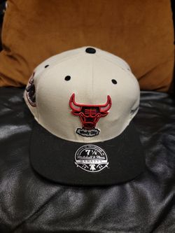 Mitchell & Ness Chicago Bulls 20th Anniversary fitted cap (7 1/2)